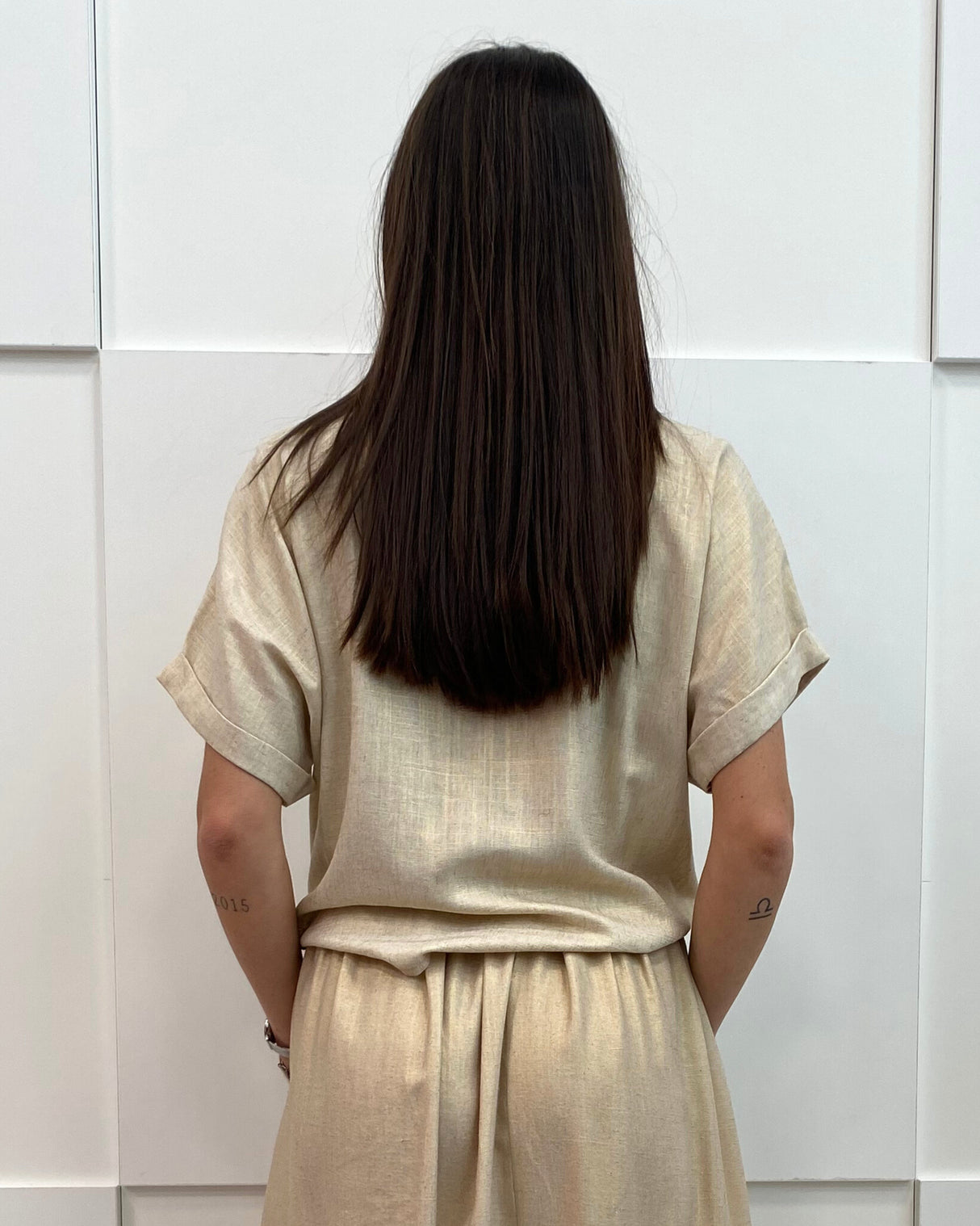 GOLD BLOUSE KNOT FRONT
