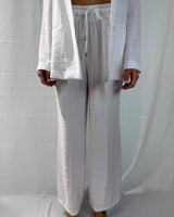PANTS WITH LACES