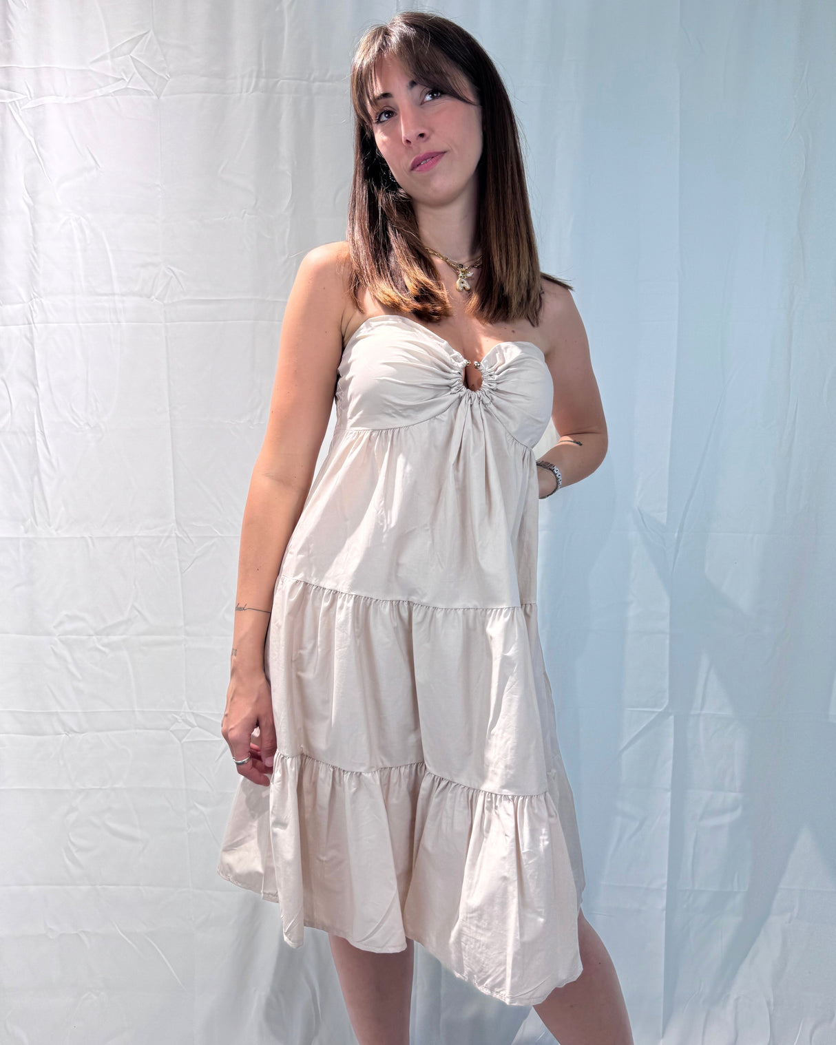 SHORT DRESS WITH INSERTED CUPS-BREAST RING