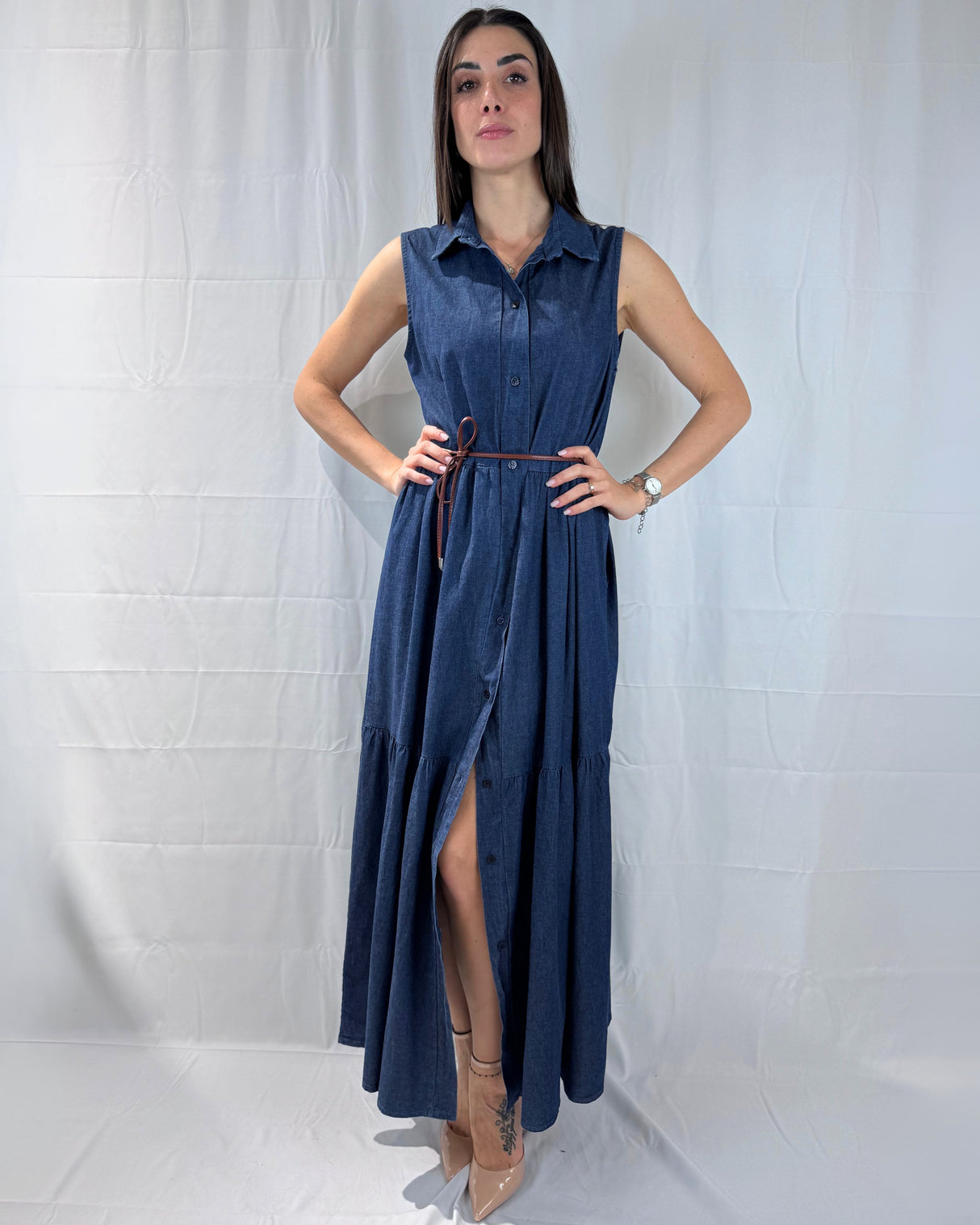SLEEVELESS DRESS
