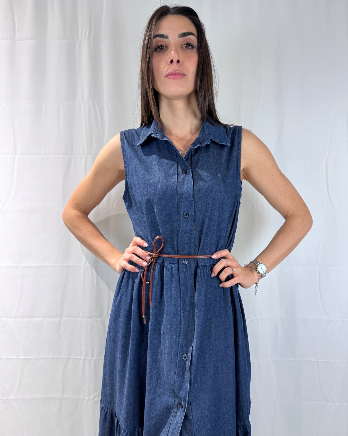 SLEEVELESS DRESS